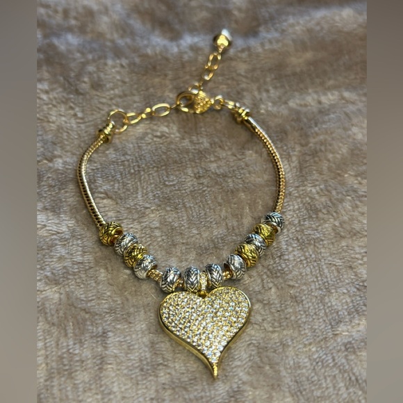10” "Versatile Golden Heart Charm Bracelet/Anklet - Elegant and Adjustable" - Picture 2 of 10